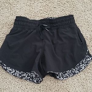 Lululemon reversible short
